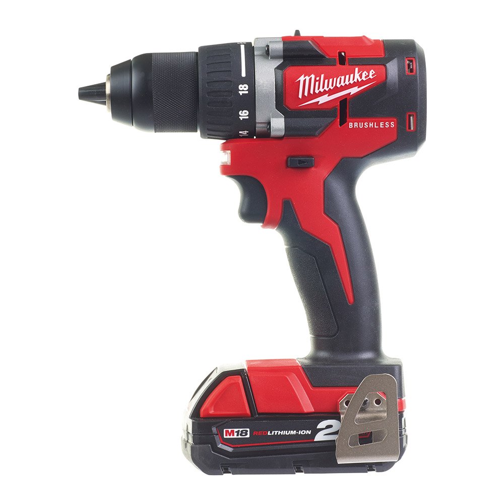 Дрель-шуруповерт аккумуляторная Milwaukee M18 CBLDD-202C